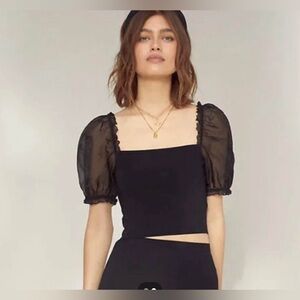 Aritzia Wilfred  Black Puff Sleeve Top XXS